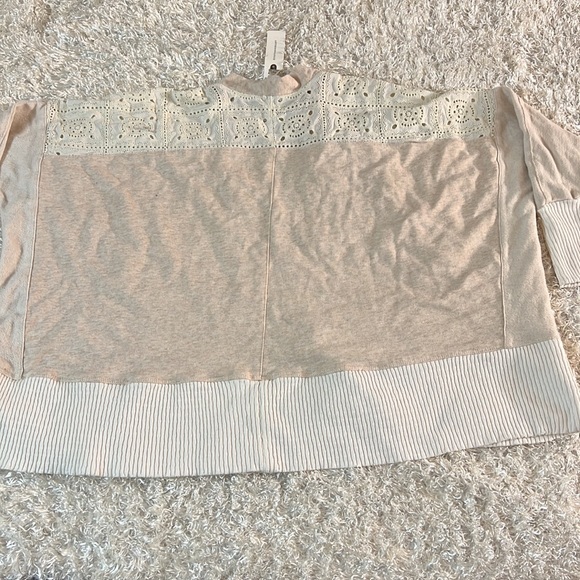 Anthropologie Ivory color oversized cardigan size xs - Picture 3 of 16